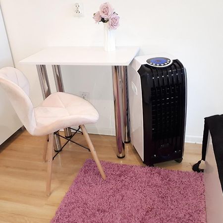 Apartamenty Centrum Panoramiczna Mala Dwojka Swan Labedz Promenada Klimatyzacja Lodowa Kielce Eksteriør billede